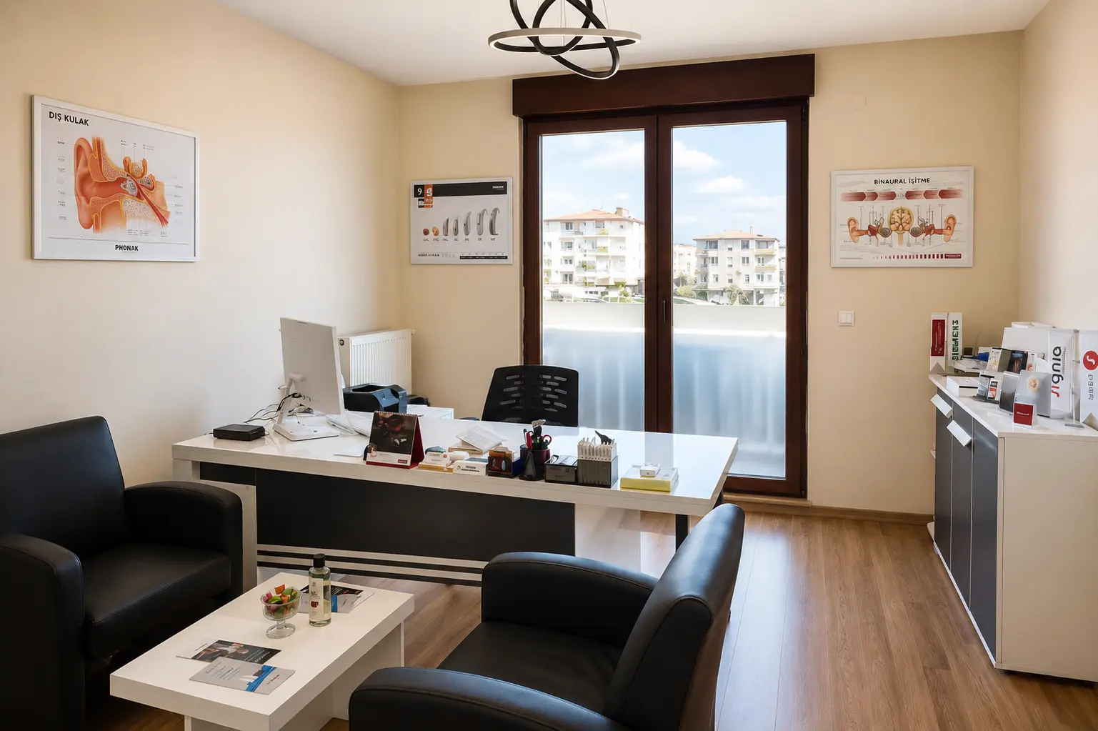 Darıca Avrasya İşitme Cihazları merkezinde işitme testi odası